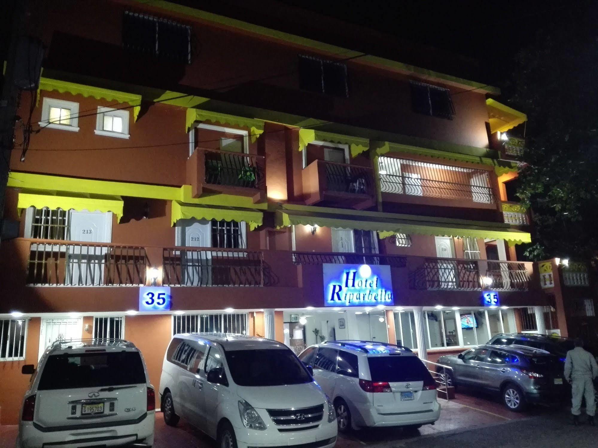 Hotel Riparbella Santo Domingo Exterior foto